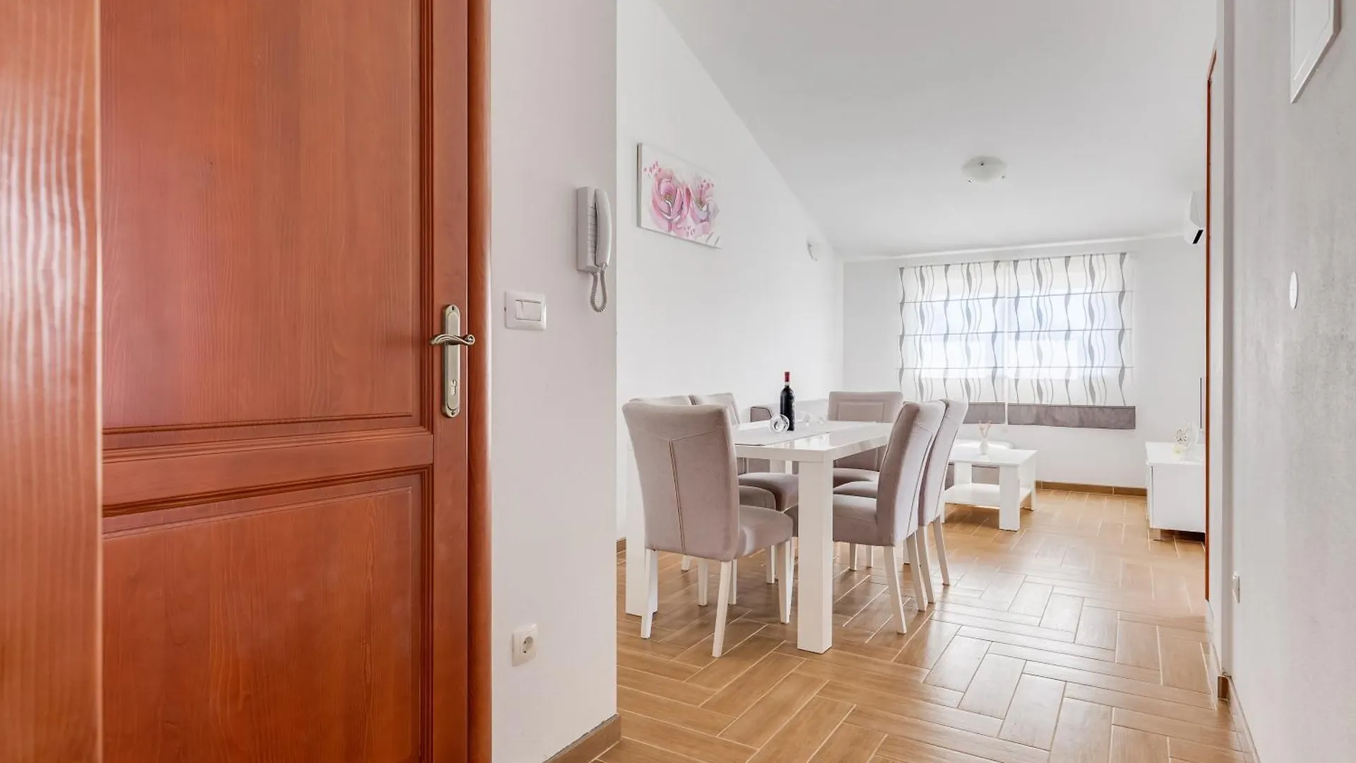 Διαμέρισμα Apartmani Pocrnic Pakoštane