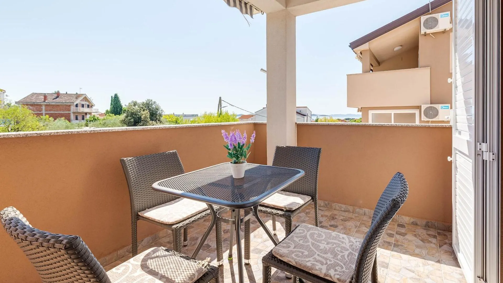 Apartmani Pocrnic Pakoštane Διαμέρισμα